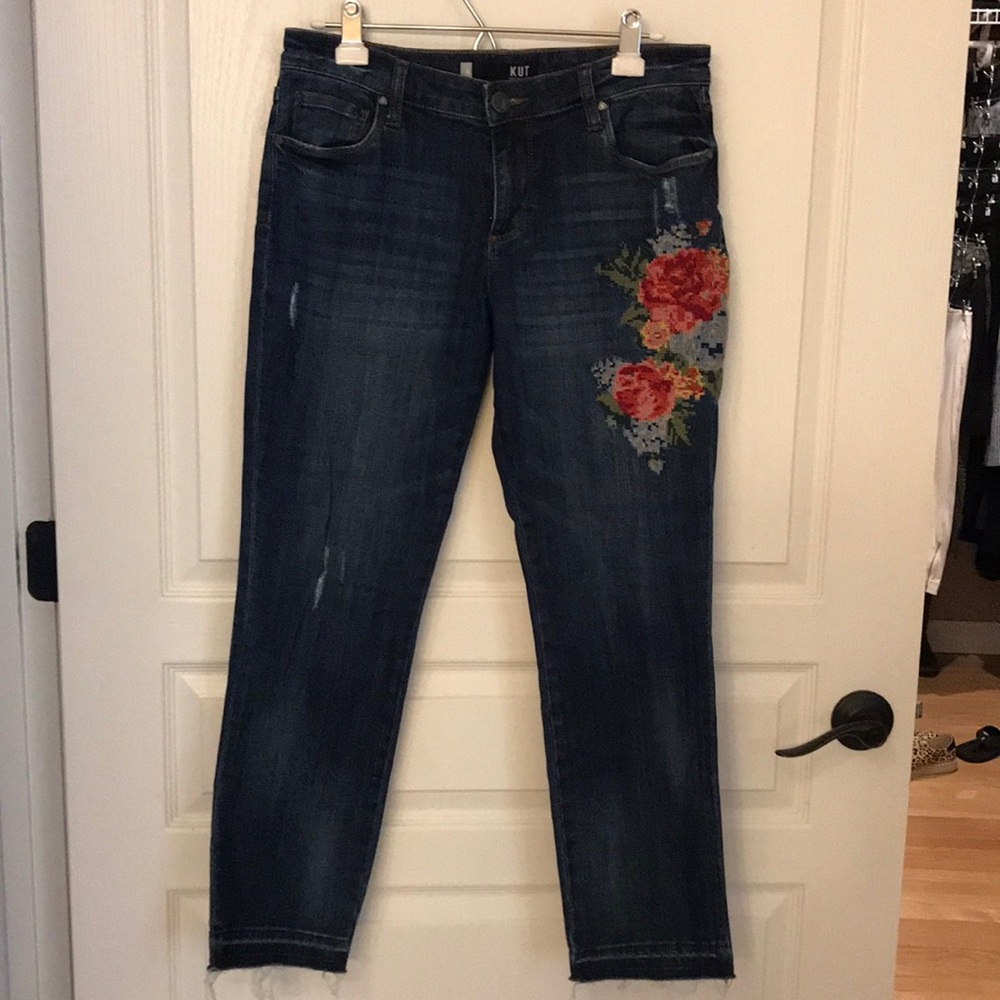Kut from the Kloth Reese Ankle Straight Leg size 6